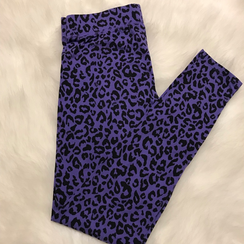PINK Victoria’s Secret Cotton Leopard Leggings